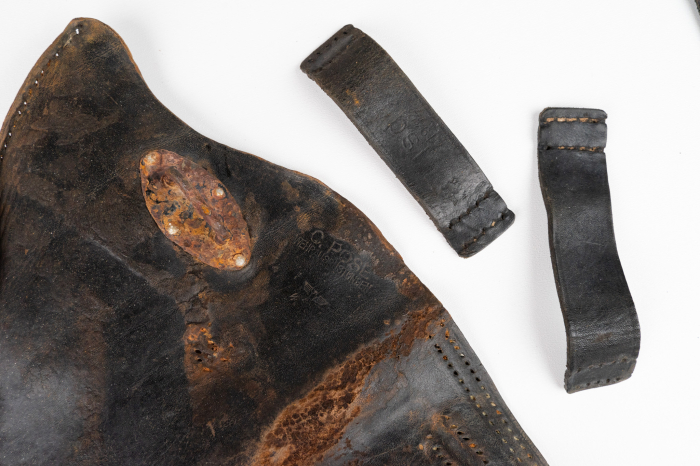 Relic flare gun holster