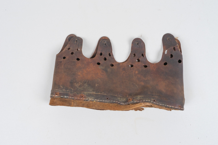 Unknown maker (but original) leather for 64 size helmet