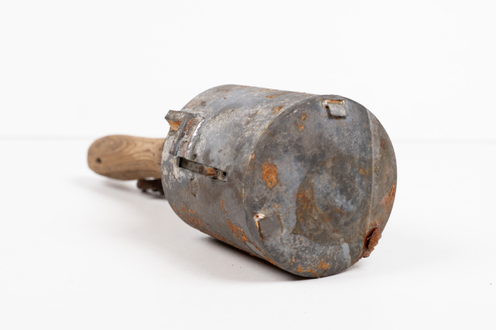 WW1 FFE hand grenade with original wood