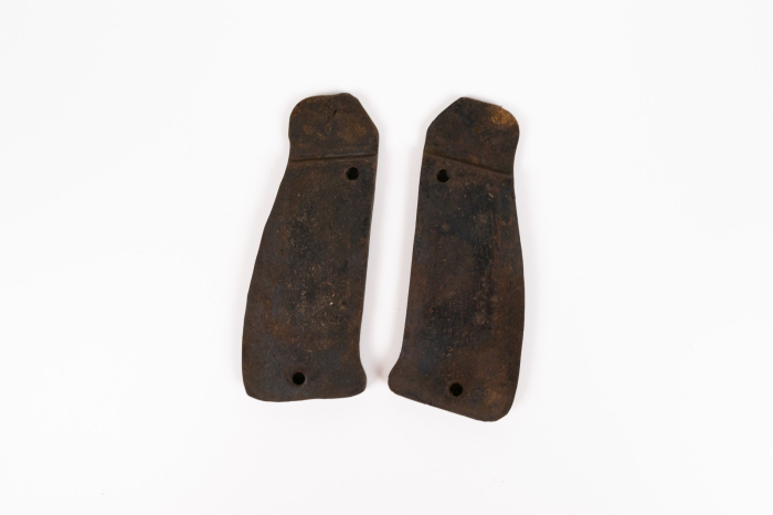 LP42 bakelite grips