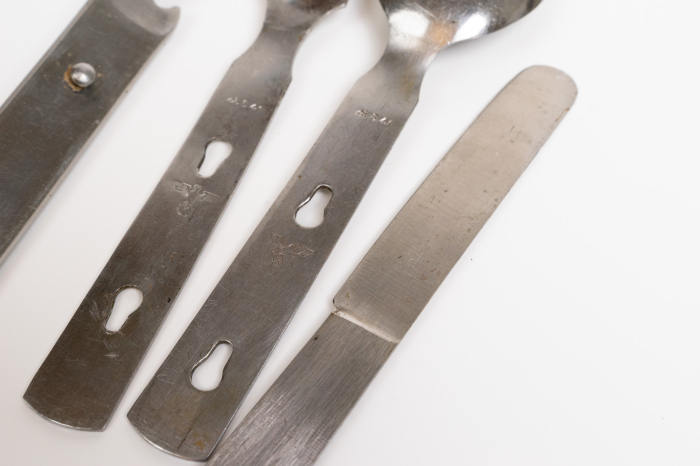 German ww2 officer eating set