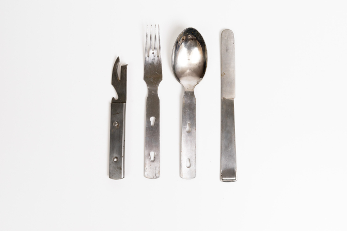 German ww2 officer eating set