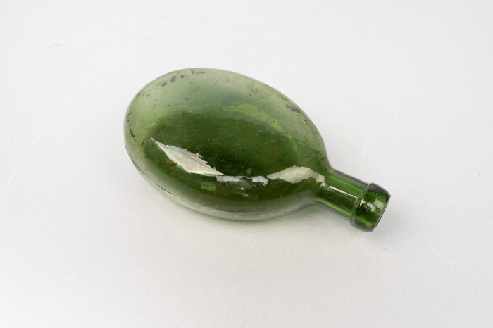 Tzar era glass water bottle
