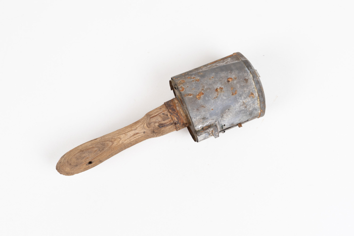 WW1 FFE hand grenade with original wood