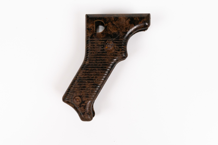 MG42 grips